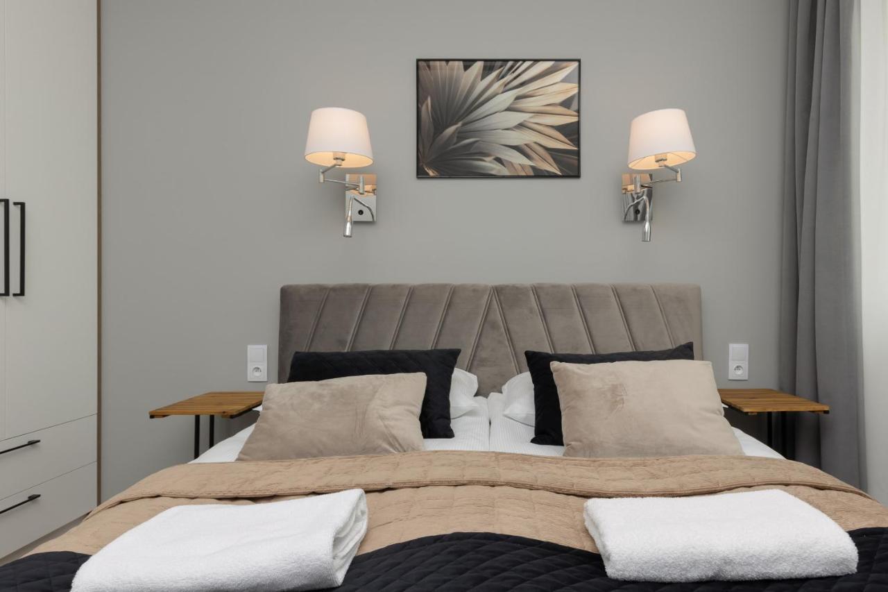 Stunning Family Apartment Ursynow With Parking & Balcony By Noclegi Renters Varsovia Exterior foto